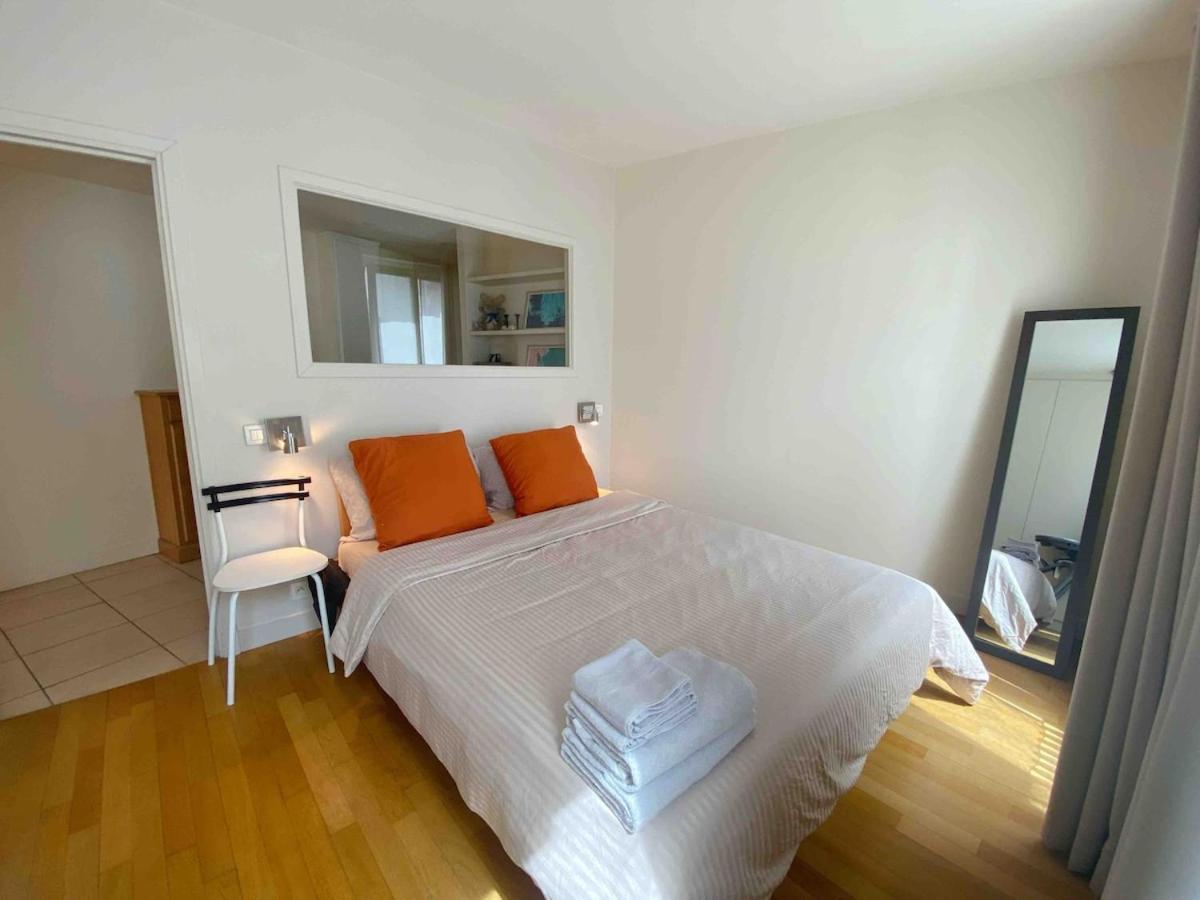 Apartment Family Tour Eiffel *